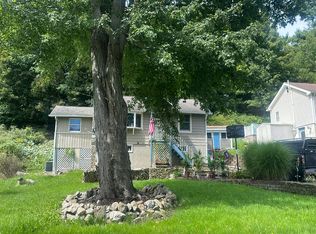 257 Wawayanda Rd, Highland Lakes, NJ 07422