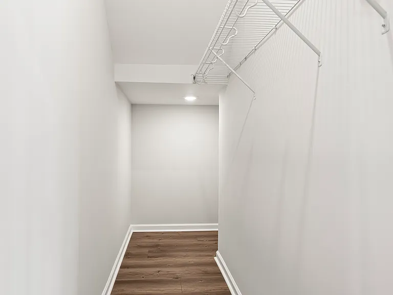 139 Classic Dr — Photo 15