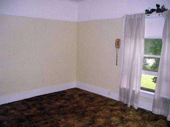 5th image of 40 Academy St