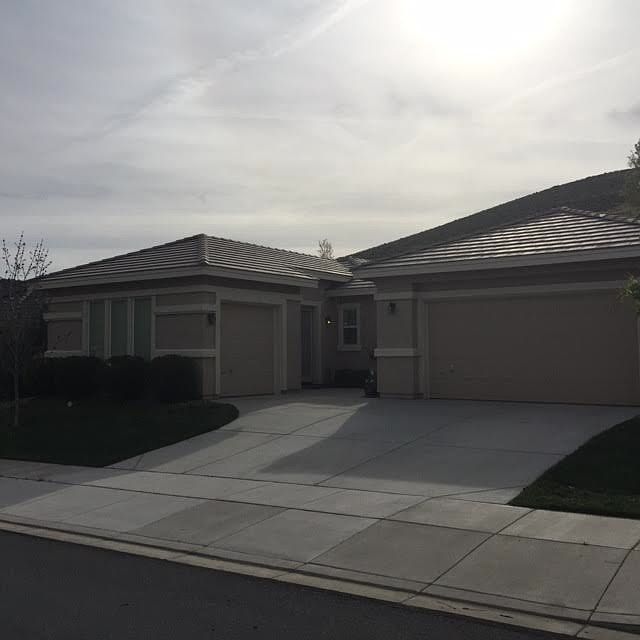 2nd image of 6044 Axis Dr