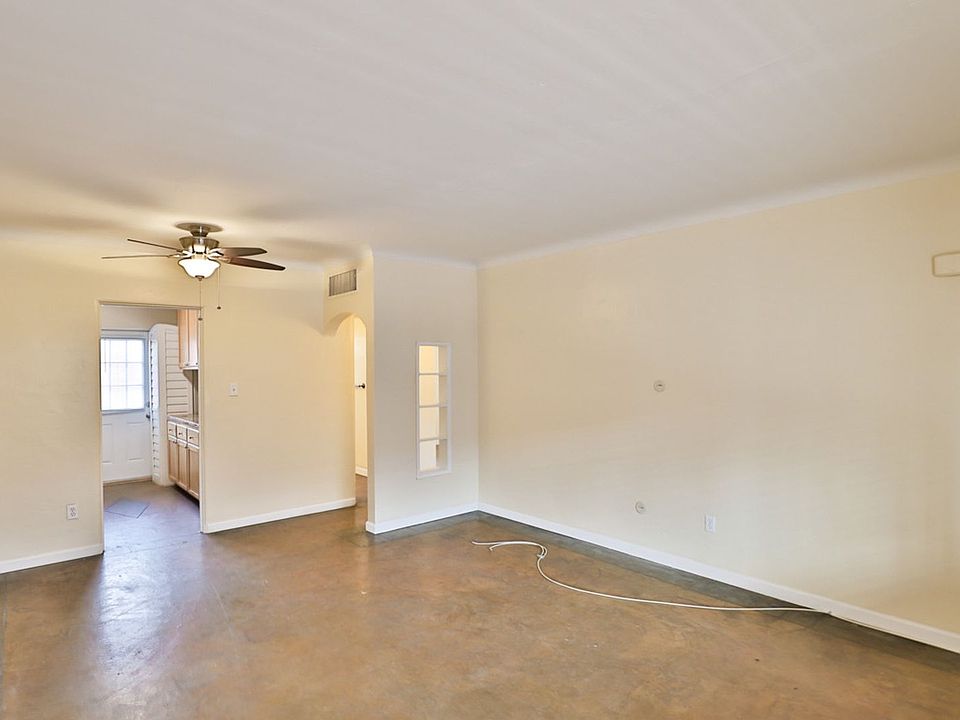 1st image of 114 E Mariposa St APT 8