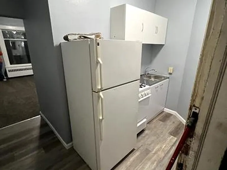 810 Wells St — Photo 3