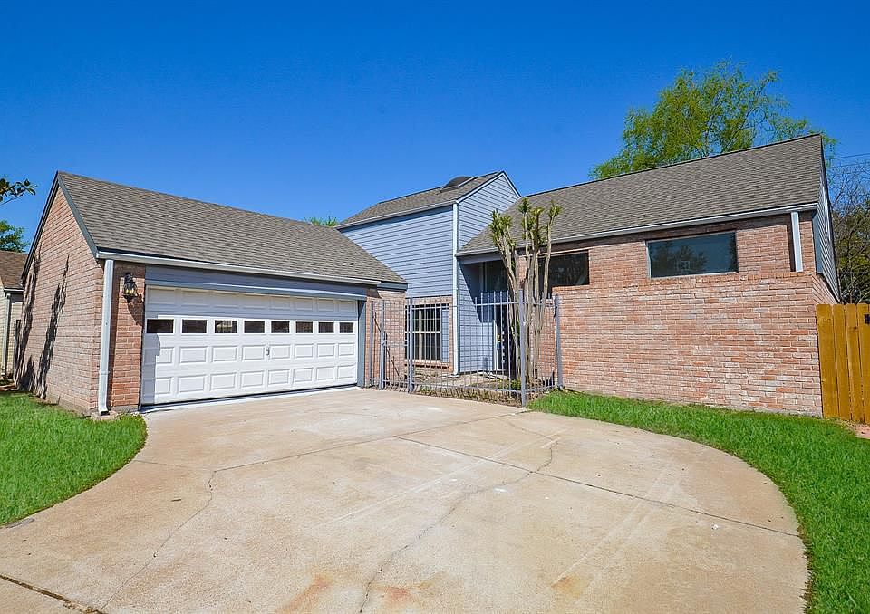 1st image of 12410 Rocky Knoll Dr