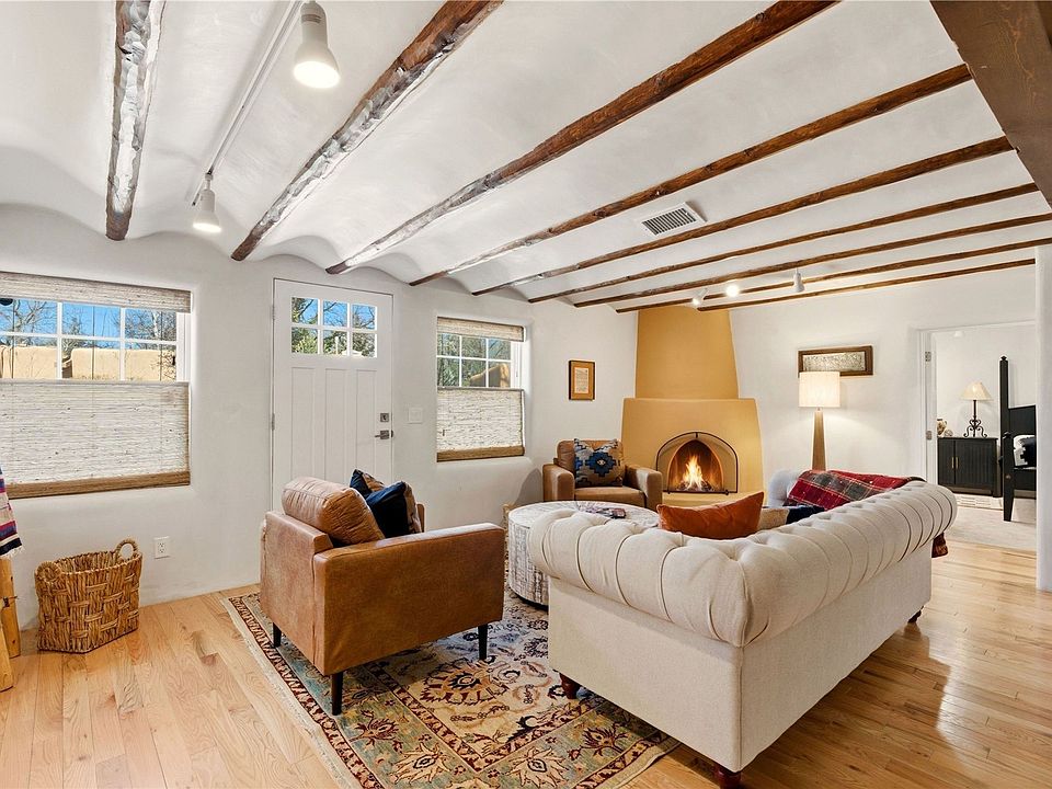 1st image of 512 Acequia Madre #A/b