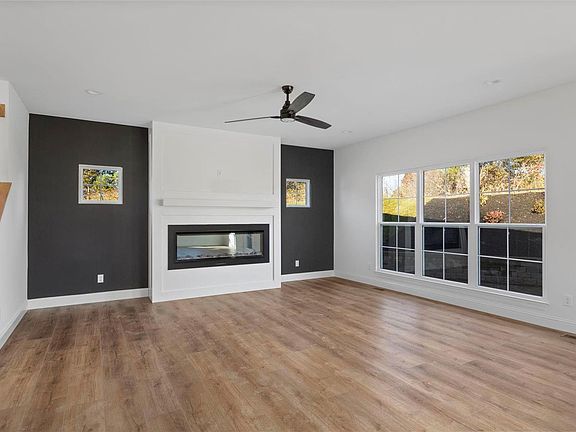 2nd image of 3071 Meadow Haven Ct