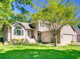 11992 Wedgewood Dr NW, Coon Rapids, MN 55433