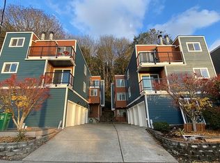 4116 58th Pl SW APT A, Seattle, WA 98116