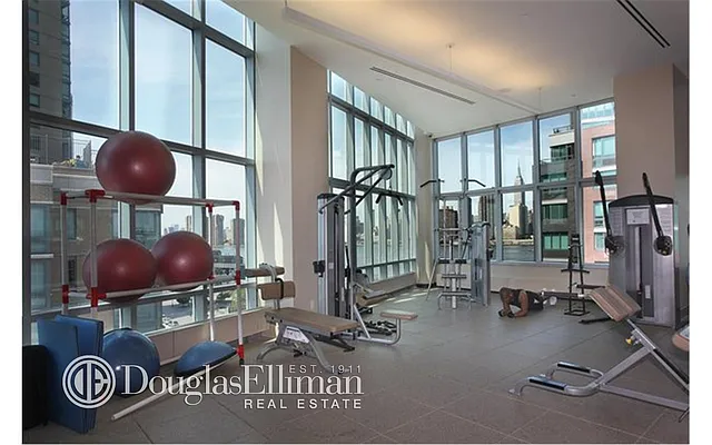 Rented by Douglas Elliman | media 17