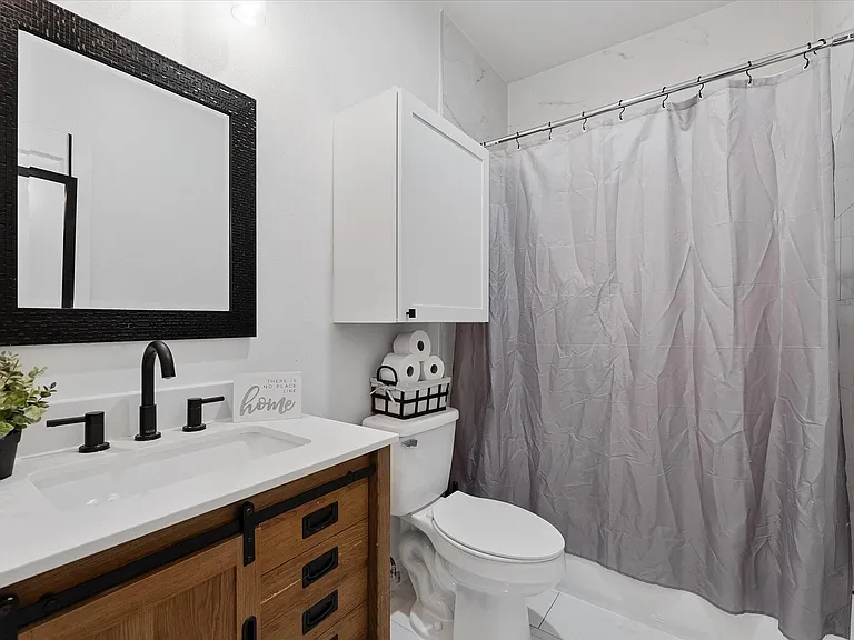 4547 Newberry St — Photo 19