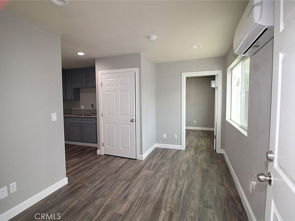 4th image of 4986 Southern Ave #E