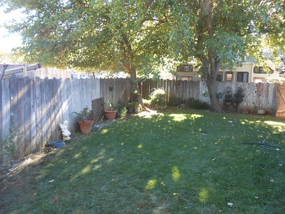 4th image of 15820 Sunnyside Ave