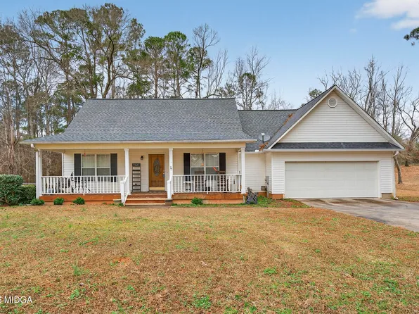249 Southern Walk Cir, Gray, GA 31032