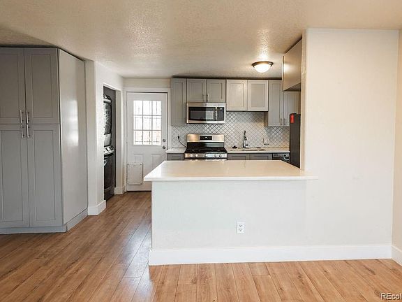 3rd image of 1564 Verbena Street