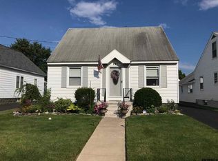 241 15th St, Schenectady, NY 12306