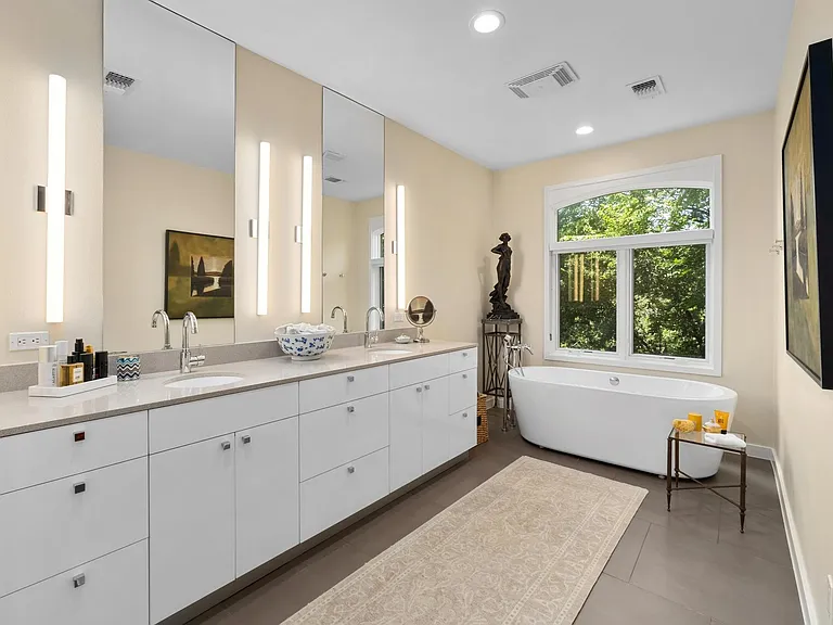 3718 Bridle Path — Photo 15