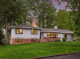 15 Crossbrook Pl, Livingston, NJ 07039