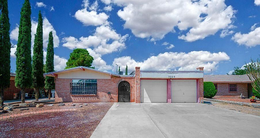 1st image of 3225 Beach Comberdrive Dr
