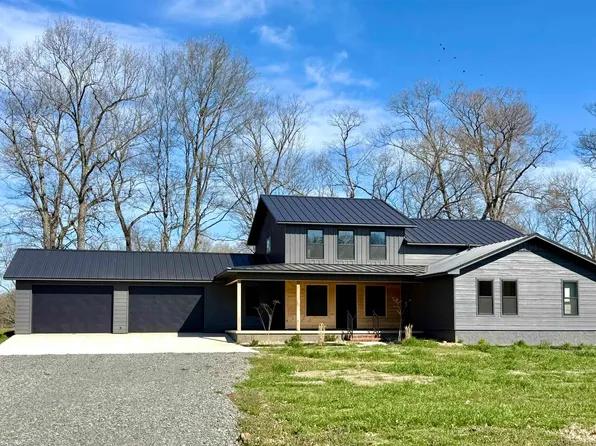 119 River Dr E, Pangburn, AR 72121