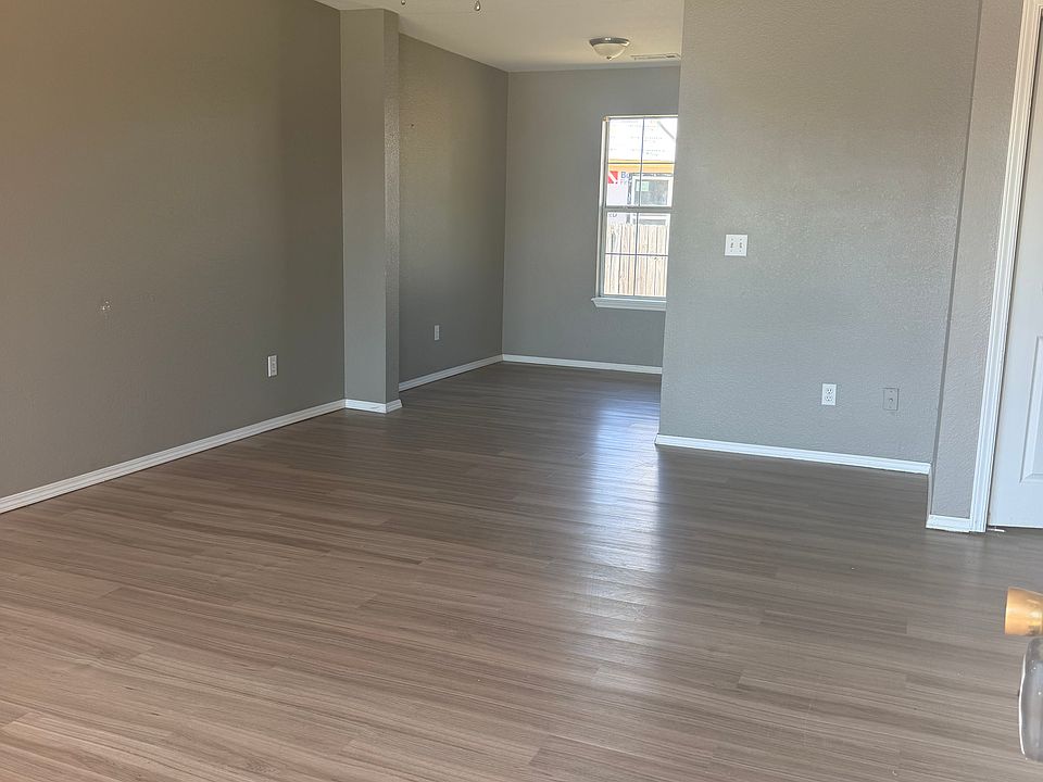 1st image of 588 King Ln APT D