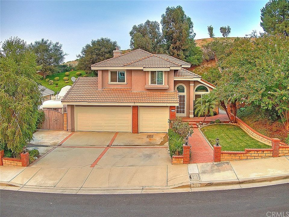 1st image of 3222 Moonlight Ct