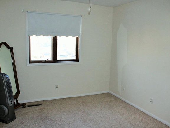 2nd image of 4408 Applewood Ave