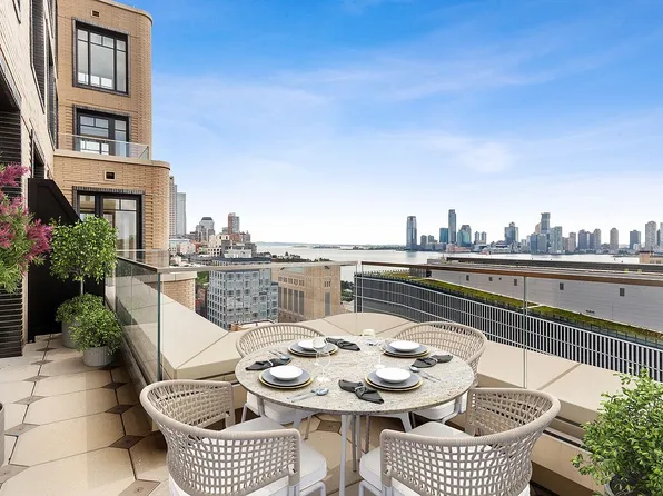 110 Charlton St #18B, New York, NY 10014