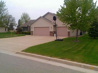 530 Ridgeway Dr, BRILLION, WI 54110