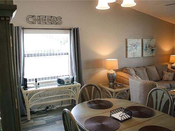 5th image of 1800 Curry Ave #49