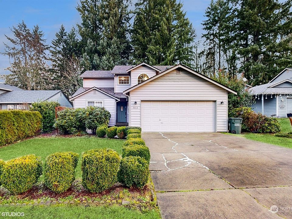 1st image of 3012 Applehill Court NE