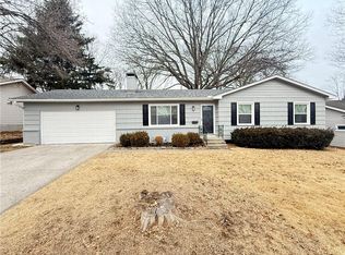 1316 E 101st St, Kansas City, MO 64131