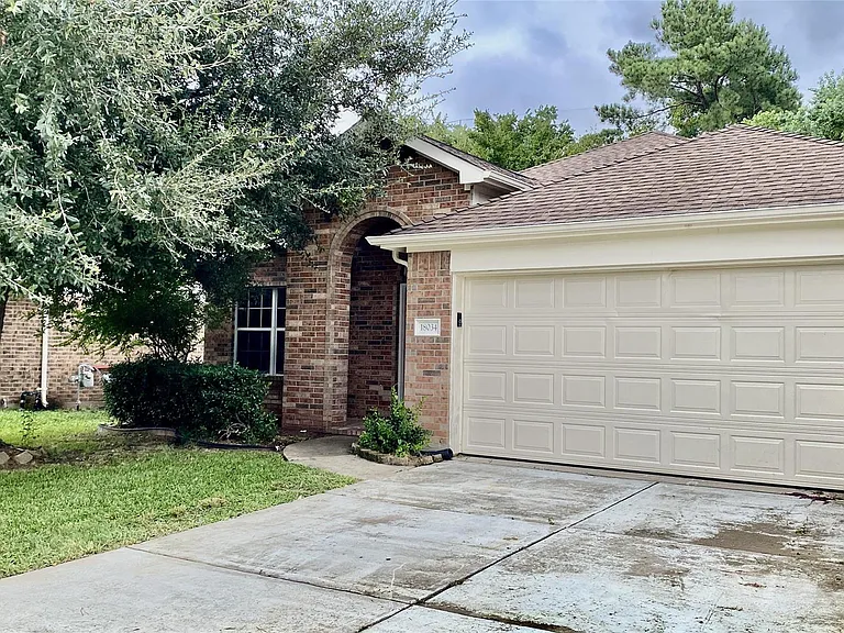 18034 Platinum Springs Dr — Photo 1