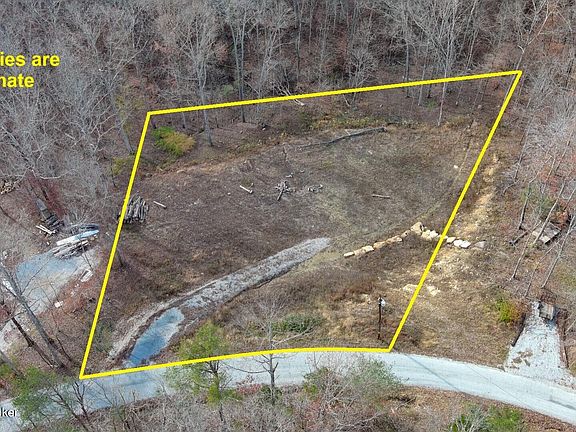 2nd image of 1195 Sleepy Hollow Cir