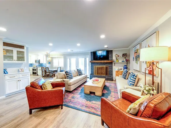 3037 NW 61st Ter, Oklahoma City, OK 73112