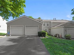 8620 W 109th St, Overland Park, KS 66210