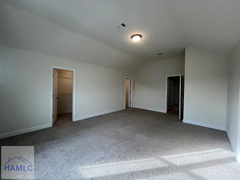 100 Centennial Ct — Photo 15