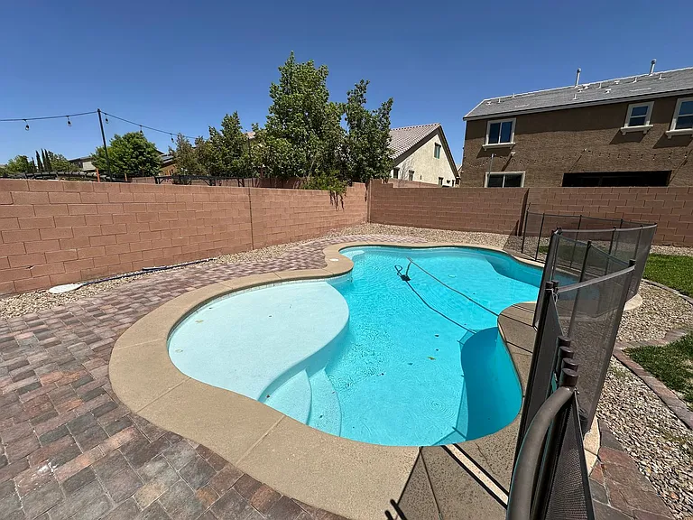 816 Bluebird Hill Ave — Photo 2