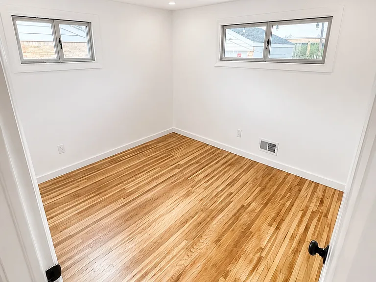 28 Colden Ct #1 — Photo 8