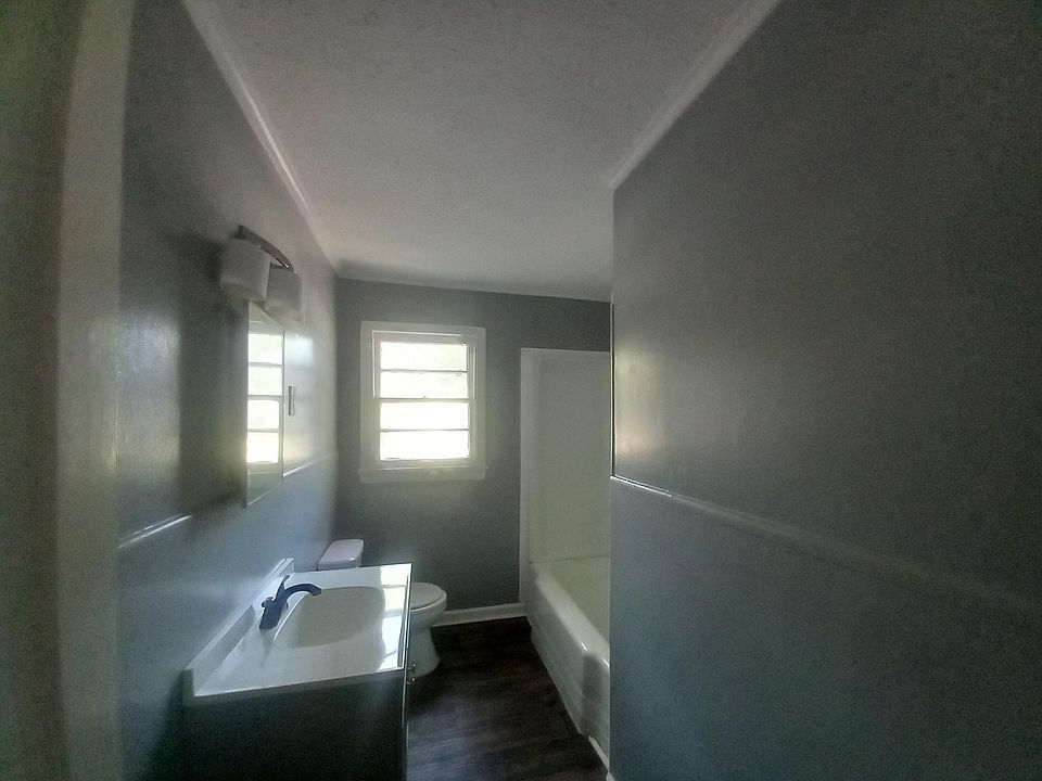 2nd image of 19 McCool Cir
