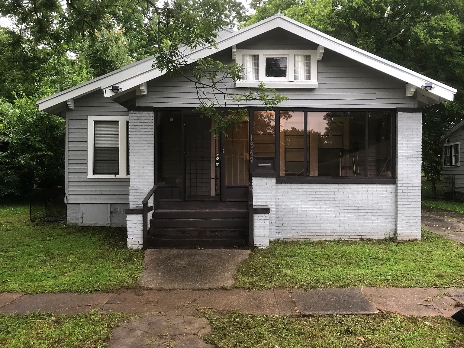 4 bed, 1.5 bath, 1326 sqft, $1,195 — Photo 1