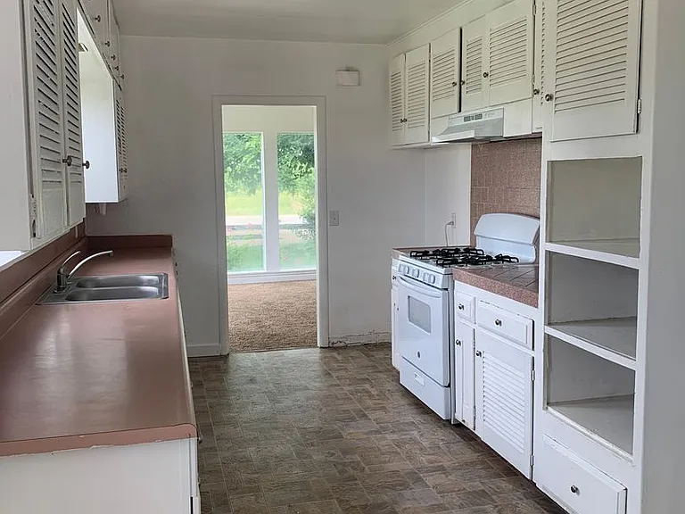 10650 Township Rd — Photo 4