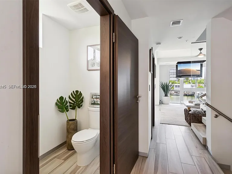 101 N Shore Dr #101 — Photo 9