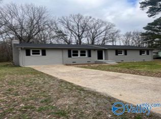 794 Bob Jones Rd, Scottsboro, AL 35769