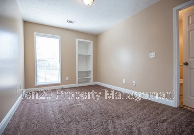 11036 Lee Road 240 — Photo 8