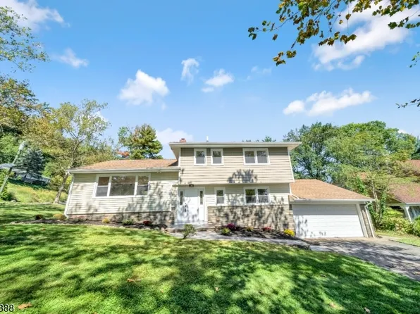 368 Cherry Hill Rd, Mountainside Boro, NJ 07092