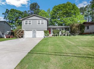 2737 Knollview Dr, Decatur, GA 30034