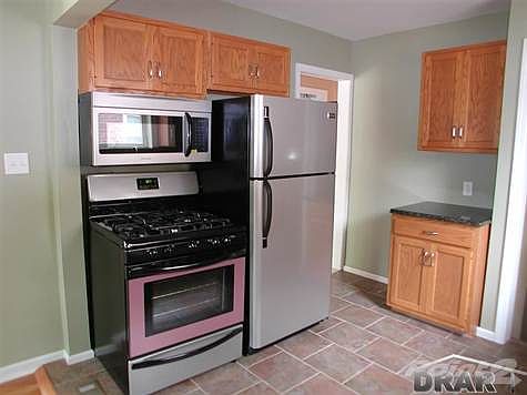 4th image of 14873 Jonas Ave