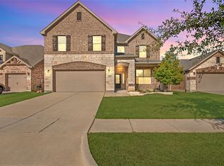 1709 Meadow Trail Ln, Aubrey, TX 76227