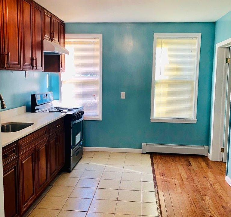 1st image of 17012 Liberty Ave #2