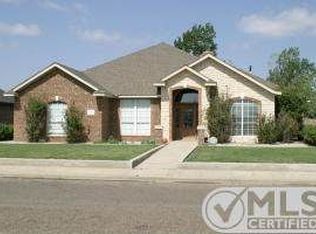 121 Floyd Ave, Dumas, TX 79029