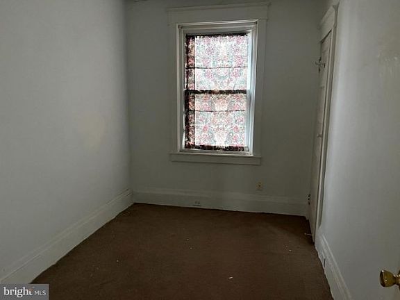 2nd image of 923 McDowell Ave